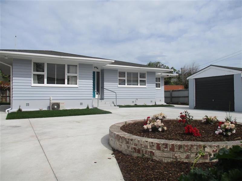 12A Beckford Road, Saint Martins, Christchurch - Carousel 1