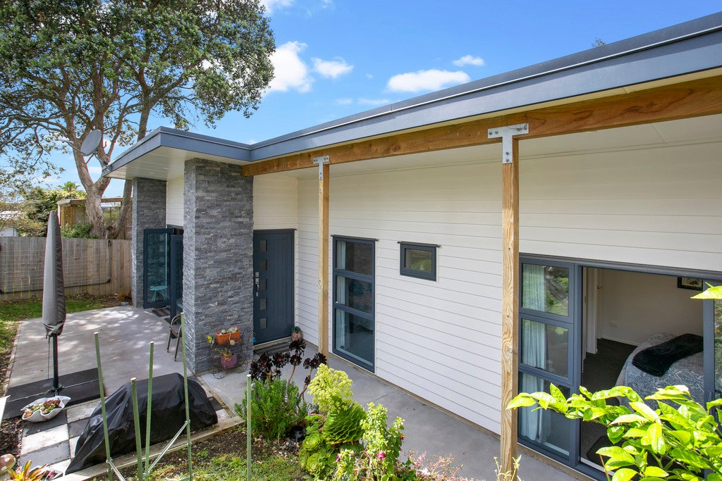 737A Swanson Road, Swanson, Auckland - Carousel 2