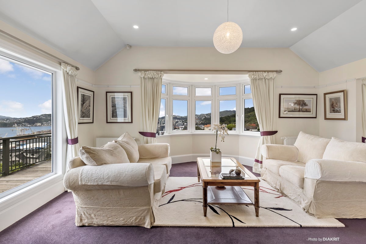31 Upper Watt Street, Wadestown, Wellington - Carousel 2