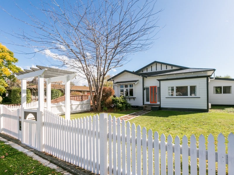 603 Charles Street, Saint Leonards, Hastings - Carousel 1