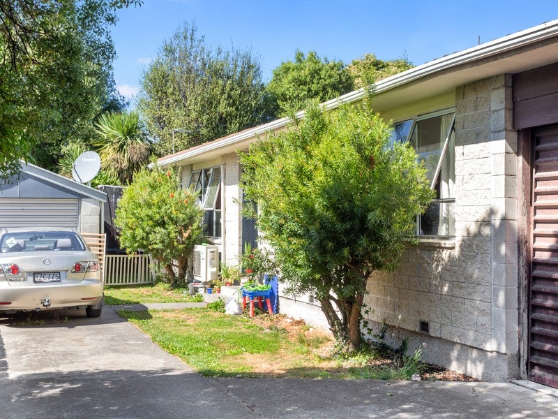 2/702 Gloucester Street, Linwood, Christchurch - Carousel 1