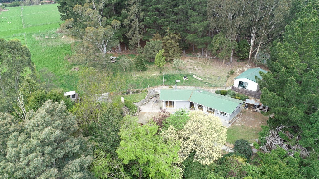 25 Cullen Street, Oamaru - Carousel 1