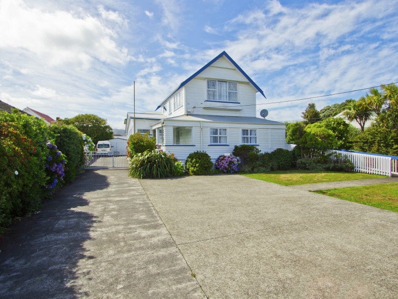 38 Britannia Street, Petone, Lower Hutt - Carousel 1