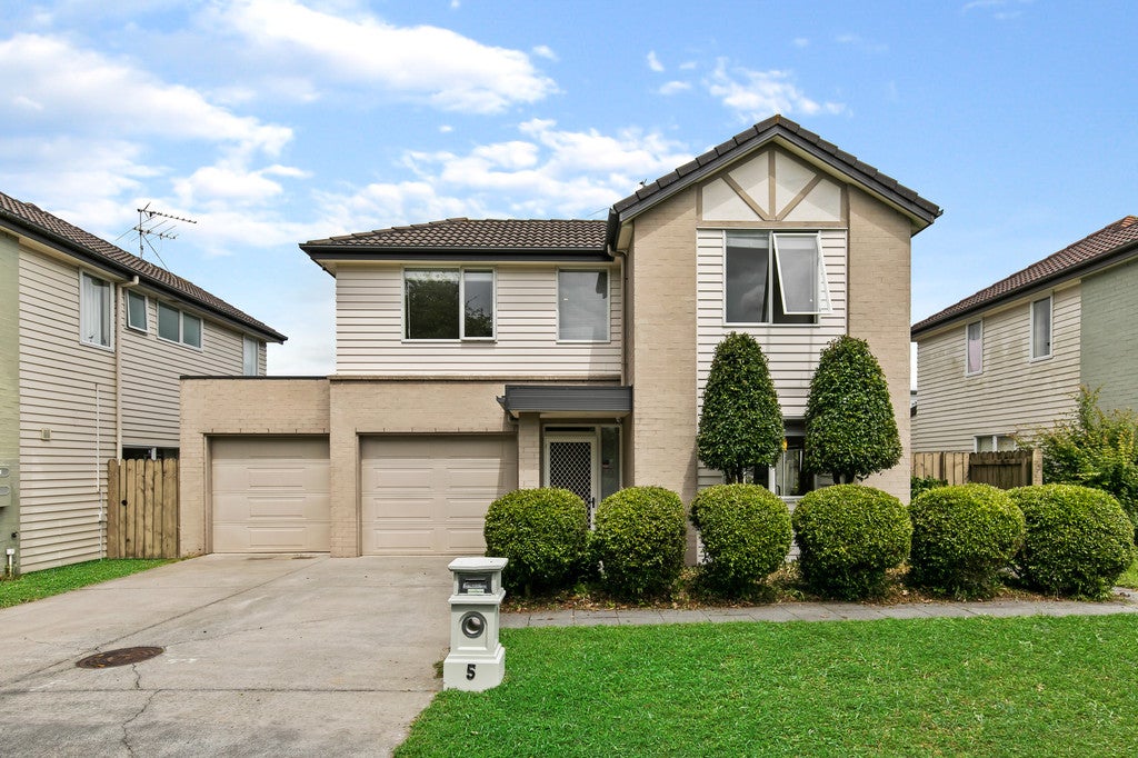 5 Ritchie Crescent, Takanini, Auckland - Carousel 1