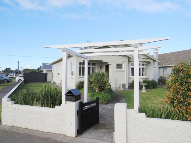 35 Record Street, Fitzroy, New Plymouth - Carousel 1