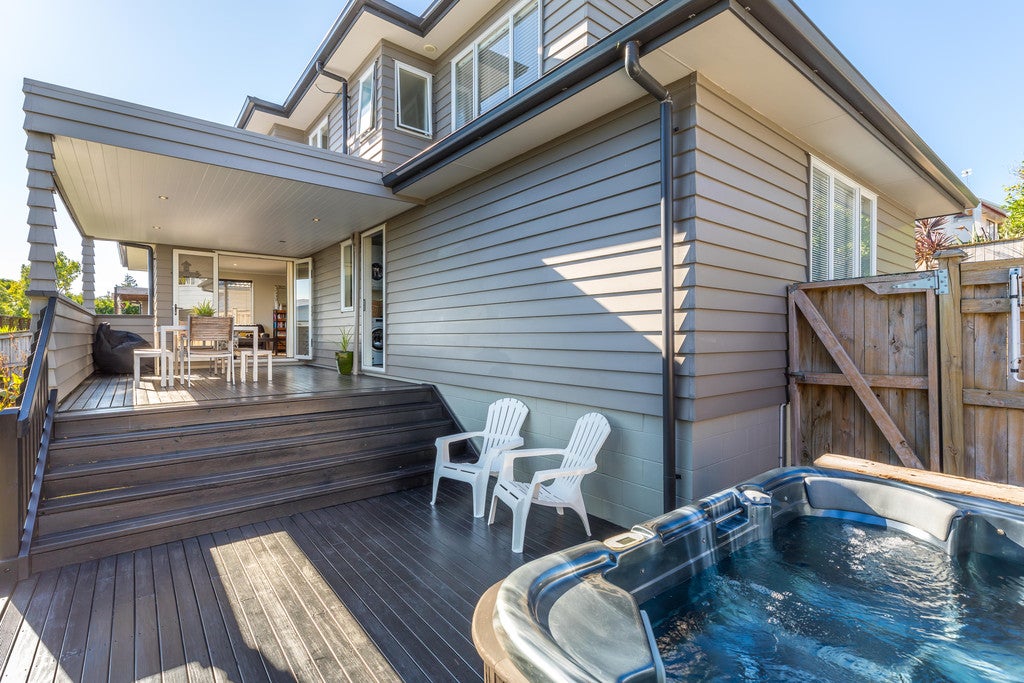 30B Lewisham Street, Highland Park, Auckland - Carousel 1