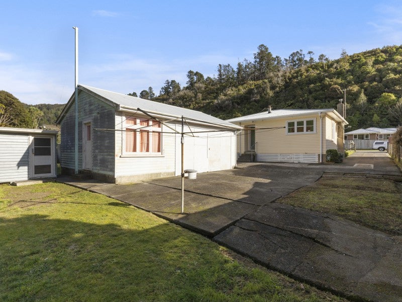 17 Sunny Grove, Wainuiomata, Lower Hutt - Carousel 2