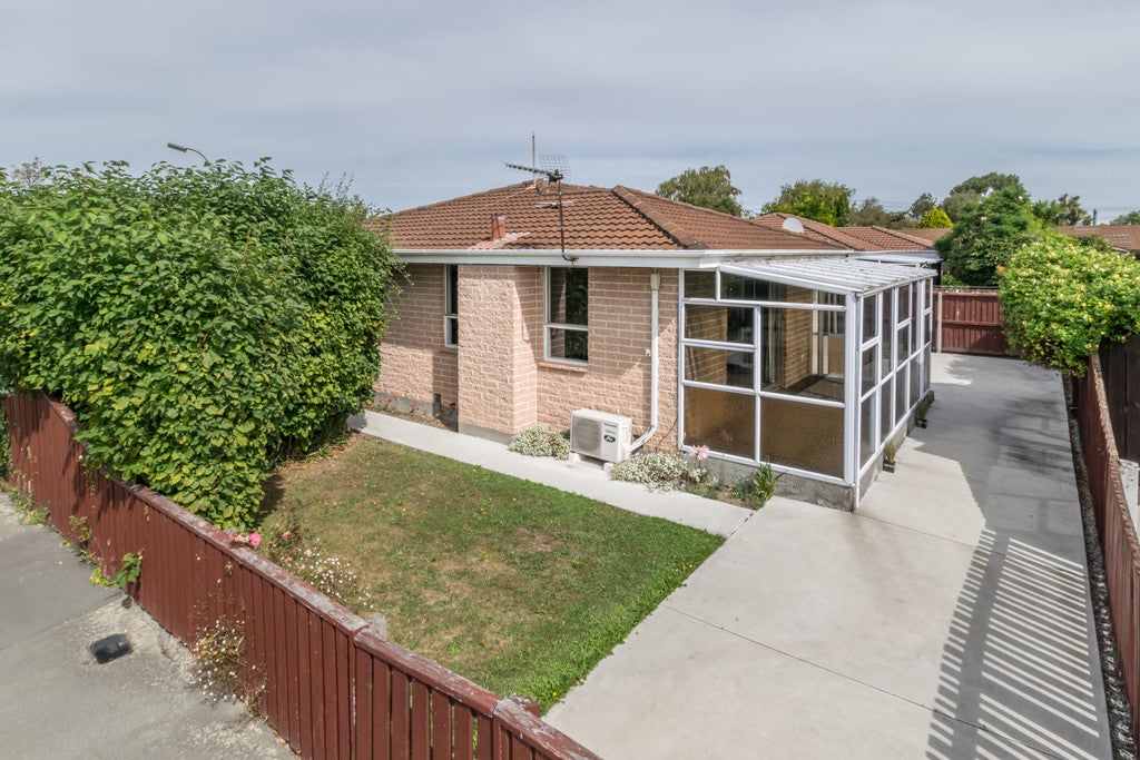 1//2 WESTMORLAND PLACE, Bishopdale, Christchurch - Carousel 2