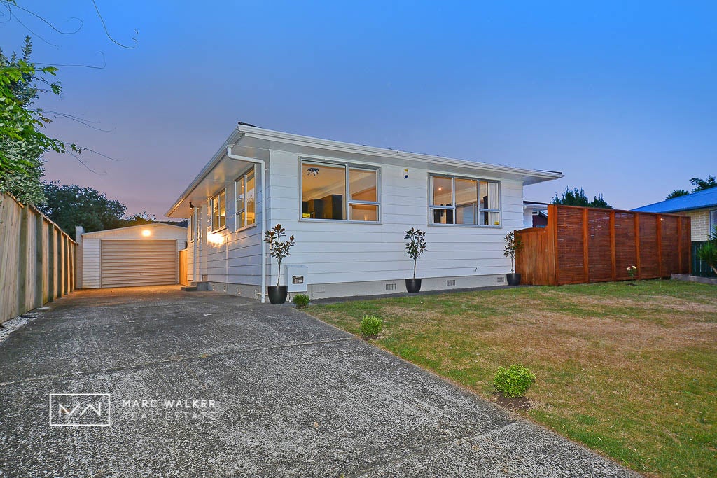 10 Akron Grove, Totara Park, Upper Hutt - Carousel 15
