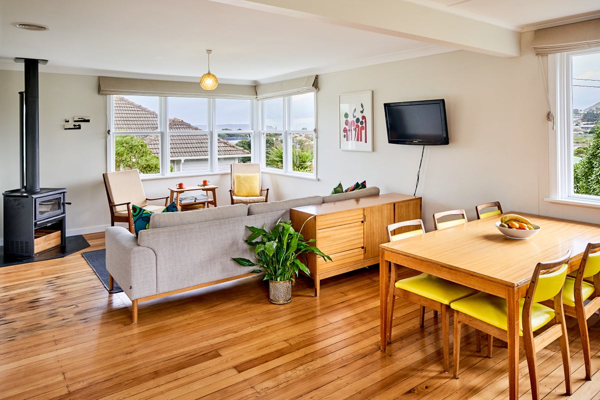 16 Chaffey Crescent, Titahi Bay, Porirua - Carousel 1