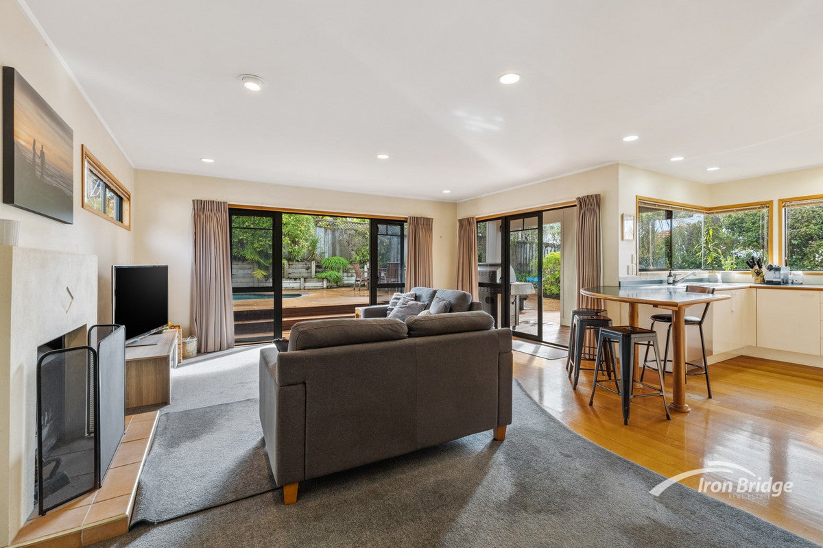 65 Fitzwilliam Drive, Torbay, Auckland - Carousel 2