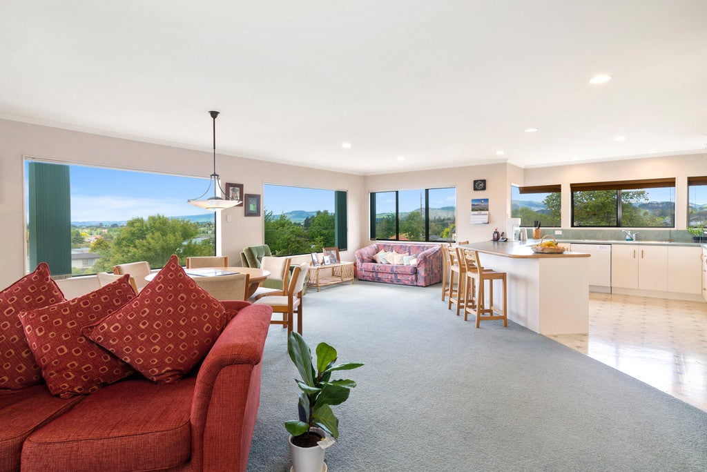 5 Cobbe Place, Pomare, Rotorua - Carousel 2