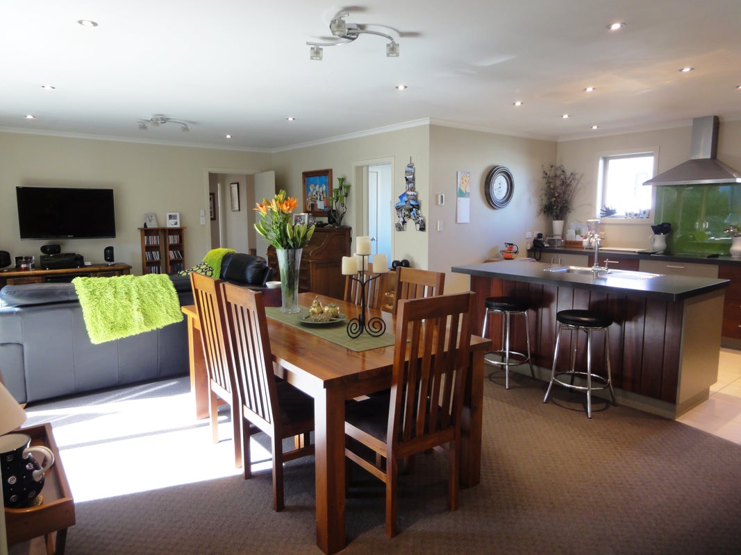 10 Norwood Street, Waimataitai, Timaru - Carousel 2