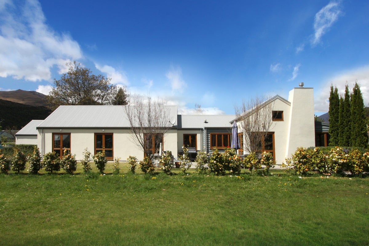 23 Caernarvon Street, Arrowtown, Arrowtown - Carousel 2