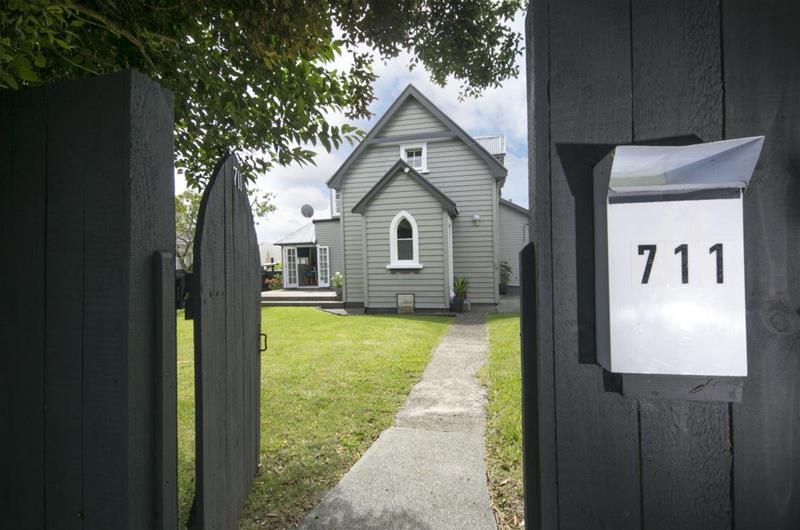711 Swanson Road, Swanson, Auckland - Carousel 2