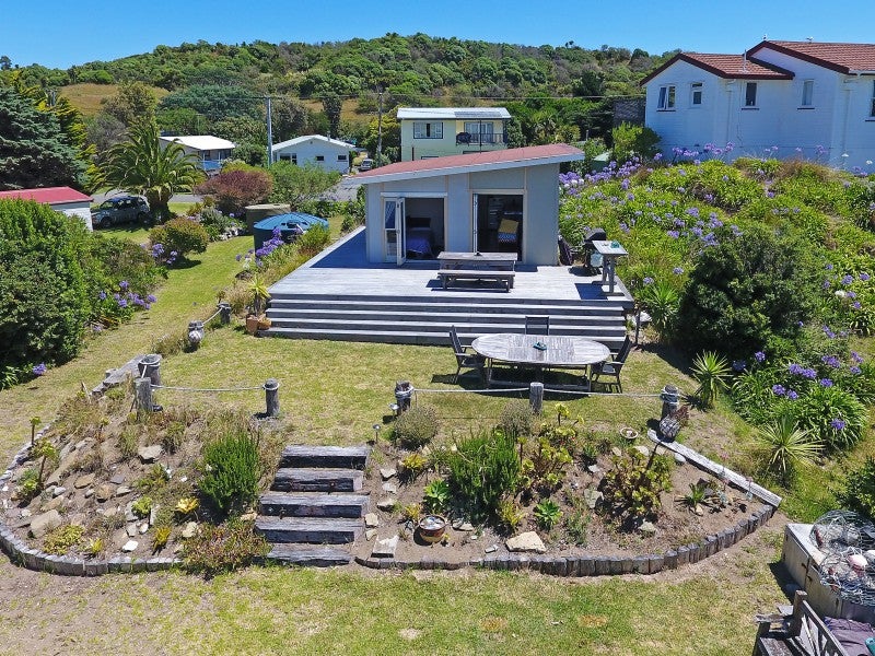 53 Pinedale Crescent, Riversdale Beach, Masterton - Carousel 2