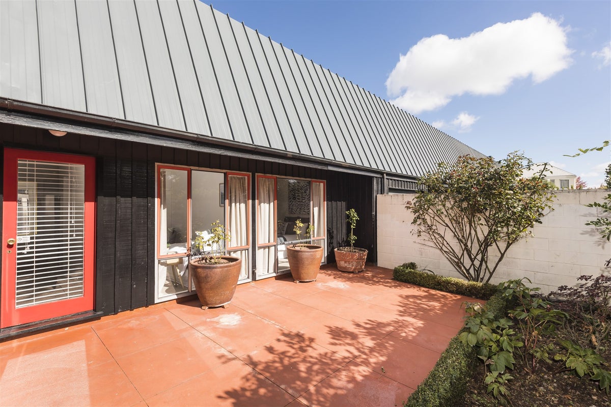 5/214 Springfield Road, St Albans, Christchurch - Carousel 2