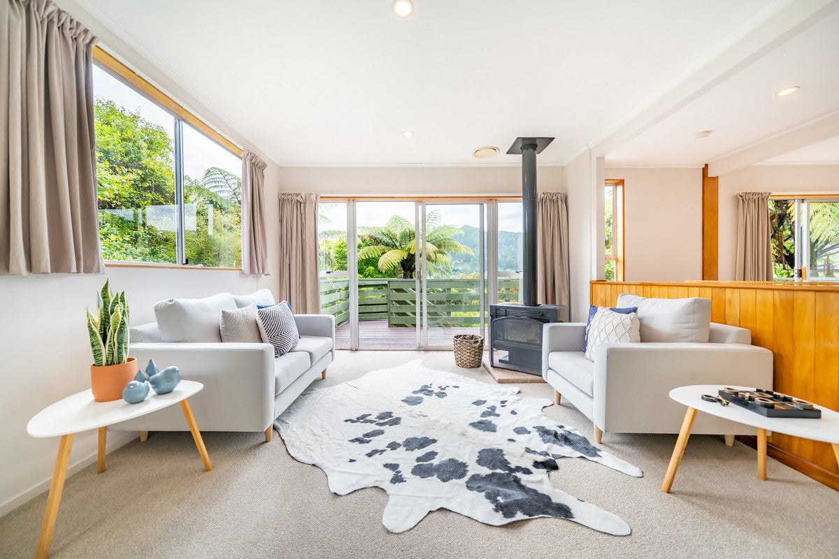 55 Wyndham Road, Pinehaven, Upper Hutt - Carousel 2