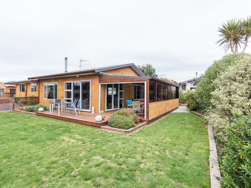 575A Waitarere Beach Road, Waitarere Beach, Levin - Carousel 1