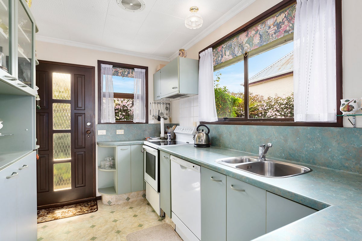 19A Ravelston Street, Saint Kilda, Dunedin - Carousel 2