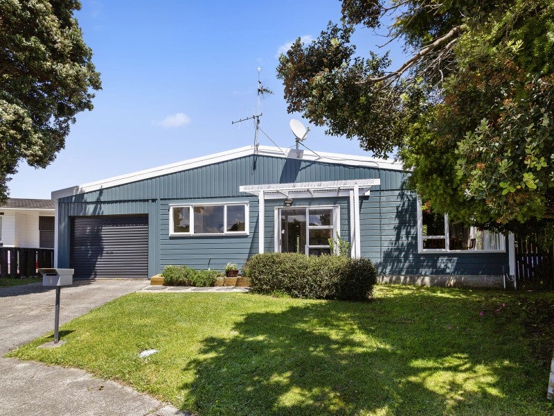8 Cabin Lane, Whitby, Porirua - Carousel 18