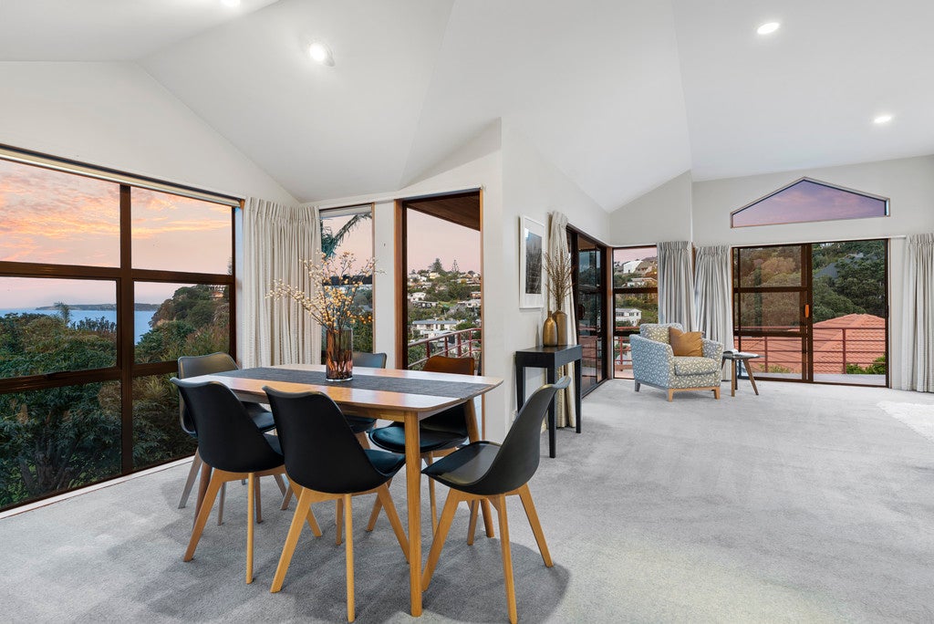 7B Elgin Place, Red Beach, Whangaparaoa - Carousel 2