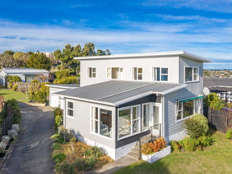 3 Addenbrooke Terrace, Springvale, Whanganui - Carousel 1