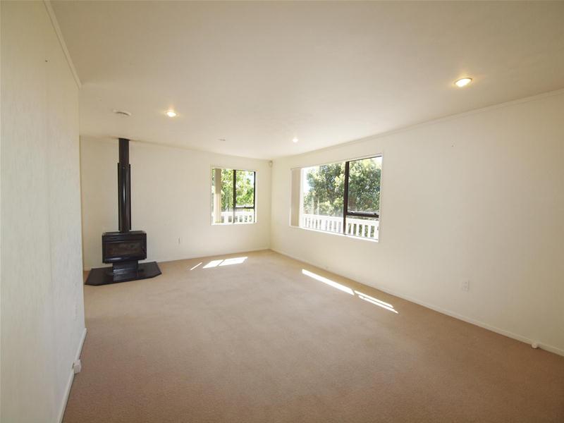 38 Cambrian Street, Churton Park, Wellington - Carousel 2