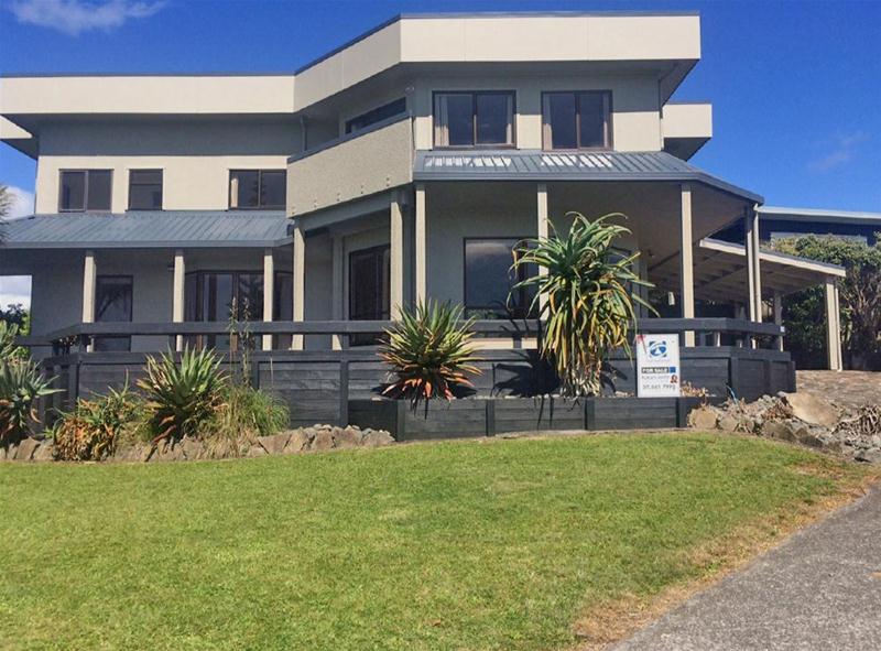 224 Onemana Drive, Whangamata - Carousel 1