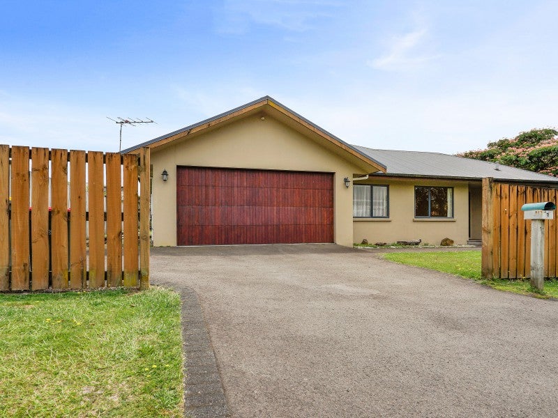 1 Hoyte Place, Pukehangi, Rotorua - Carousel 1