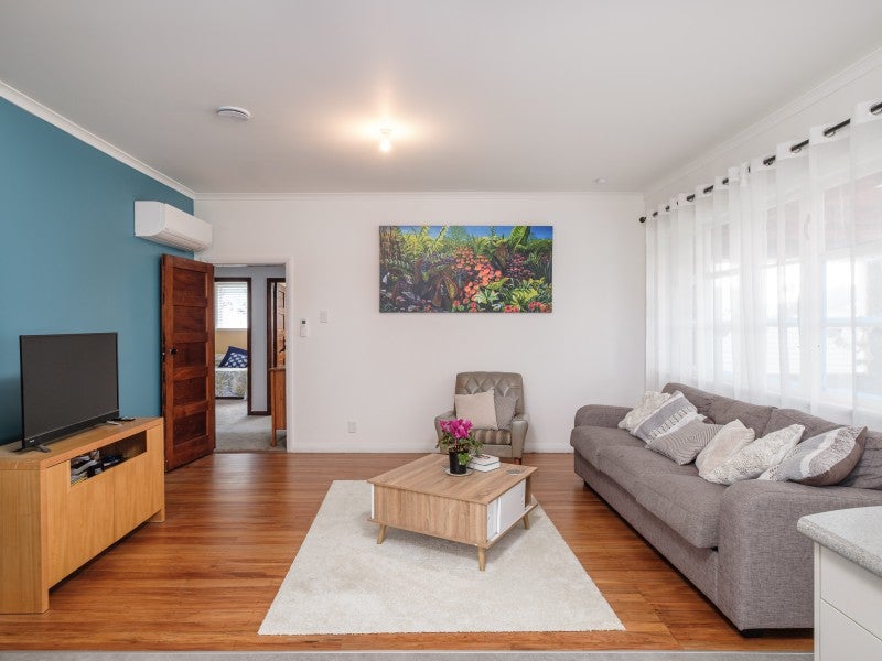 33 Centennial Crescent, Te Hapara, Gisborne - Carousel 1
