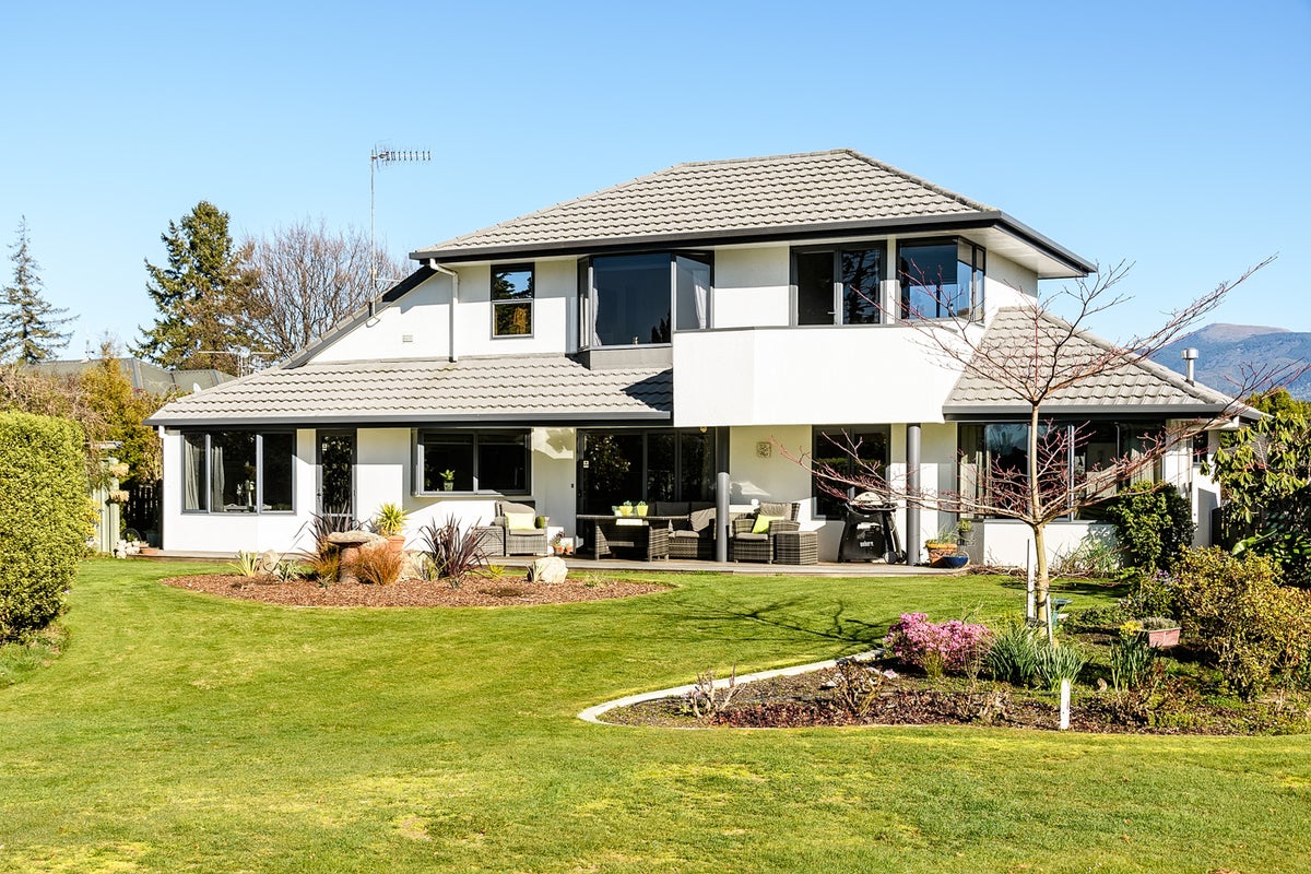 4 Edwin Chambers Drive, Motueka - Carousel 1
