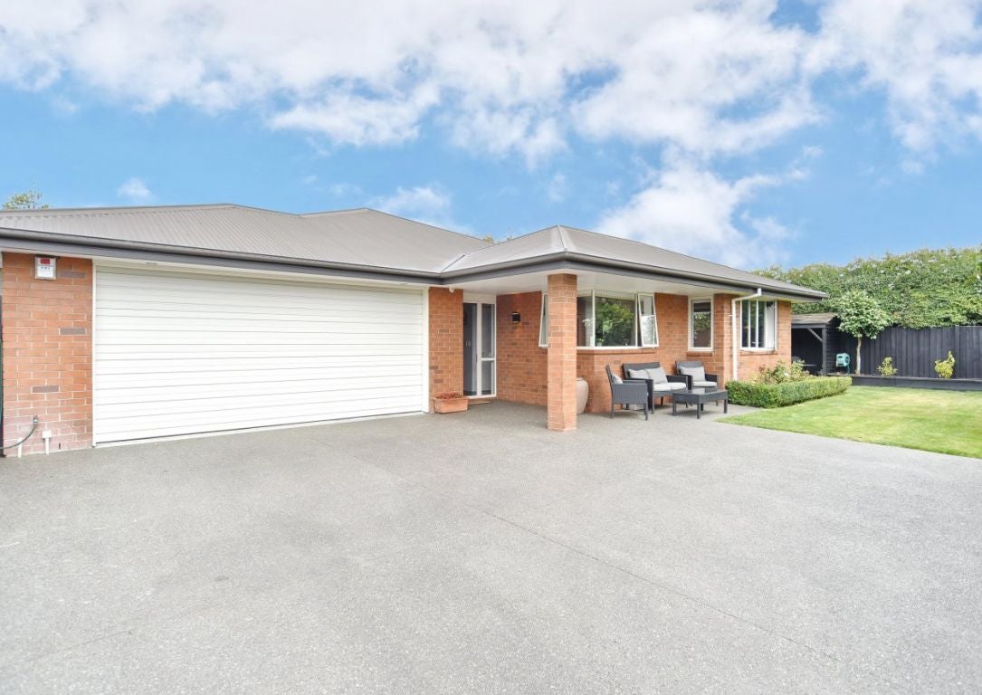 27A Farnswood Place, Redwood, Christchurch - Carousel 1