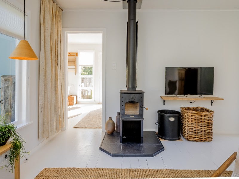 18 The Avenue, Otaki Beach, Otaki - Carousel 2