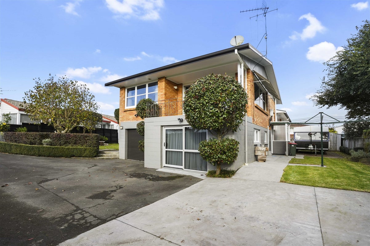 45 Hukanui Road, Fairfield, Hamilton - Carousel 20