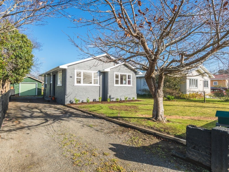 19 Field Street, Aramoho, Whanganui - Carousel 1