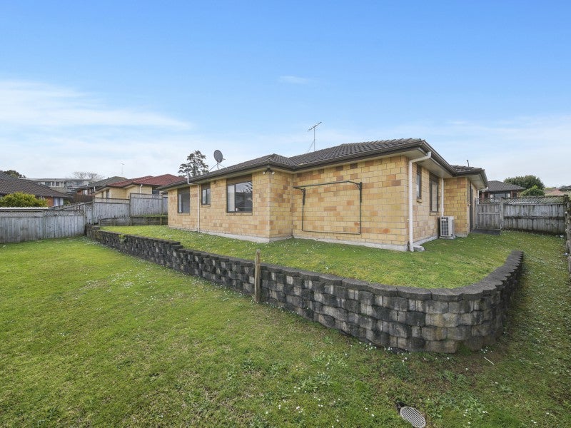 38 Saralee Drive, Manurewa, Auckland - Carousel 24