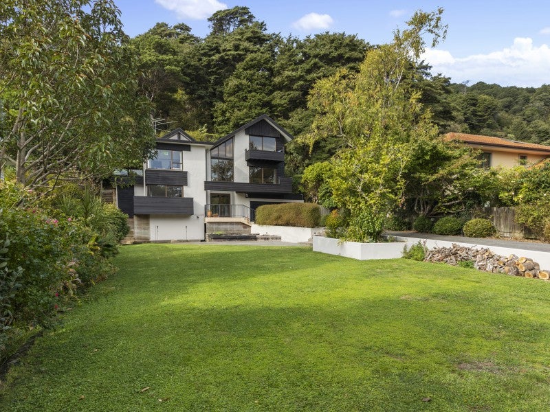 3 Walter Road, Lowry Bay, Lower Hutt - Carousel 1