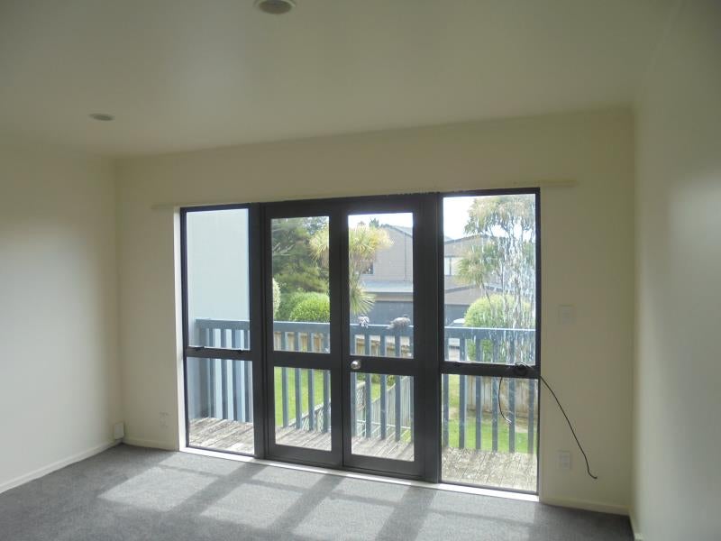 13/3 Erewhon Place, Birkdale, Auckland - Carousel 2