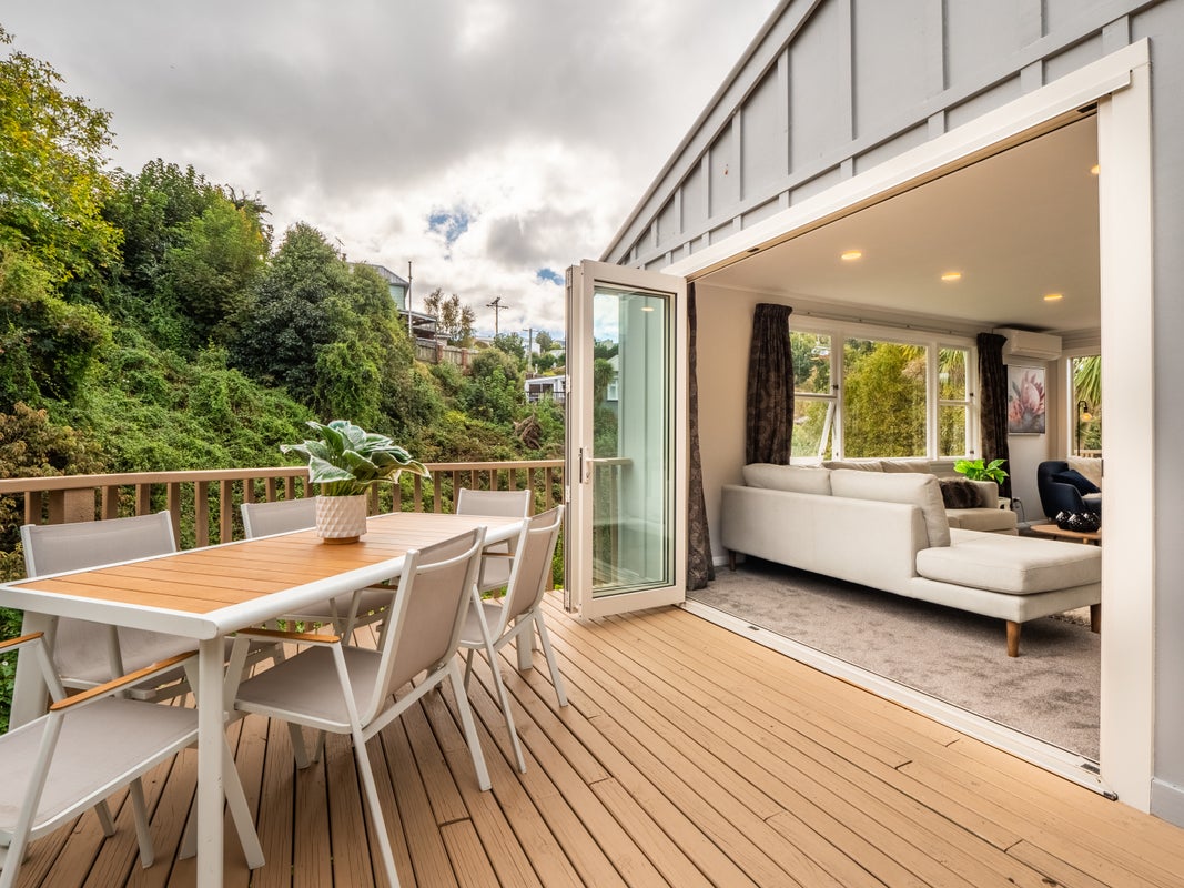 13 Glen Road, Mornington, Dunedin - Carousel 1