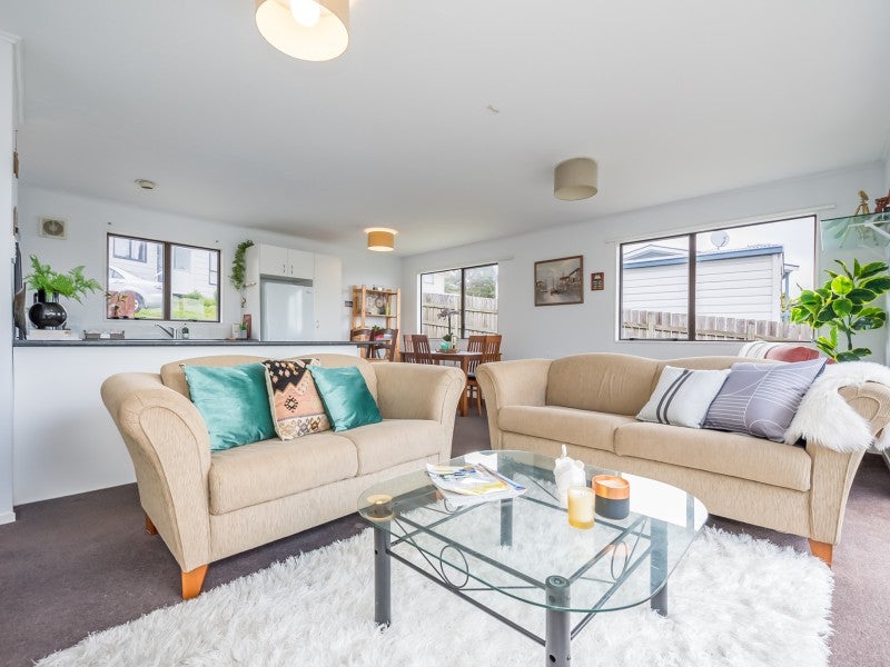 5A MOSSBURN GR, KELSON, LOWER HUTT - Carousel 2