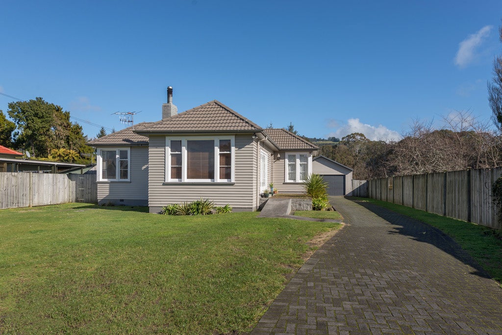 122 Koutu Road, Kawaha Point, Rotorua - Carousel 2
