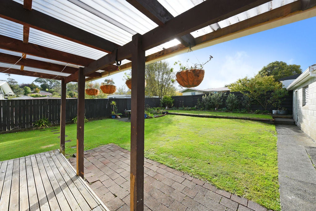 71 Norana Road, Timberlea, Upper Hutt - Carousel 2