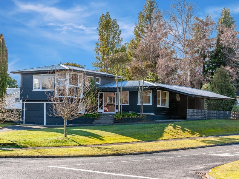 77 Marina Terrace, Kinloch, Taupo - Carousel 1