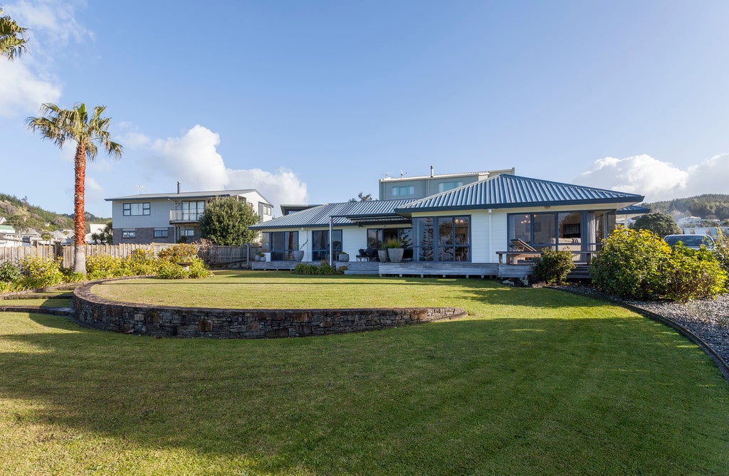 214 Onemana Drive, Onemana - Carousel 2
