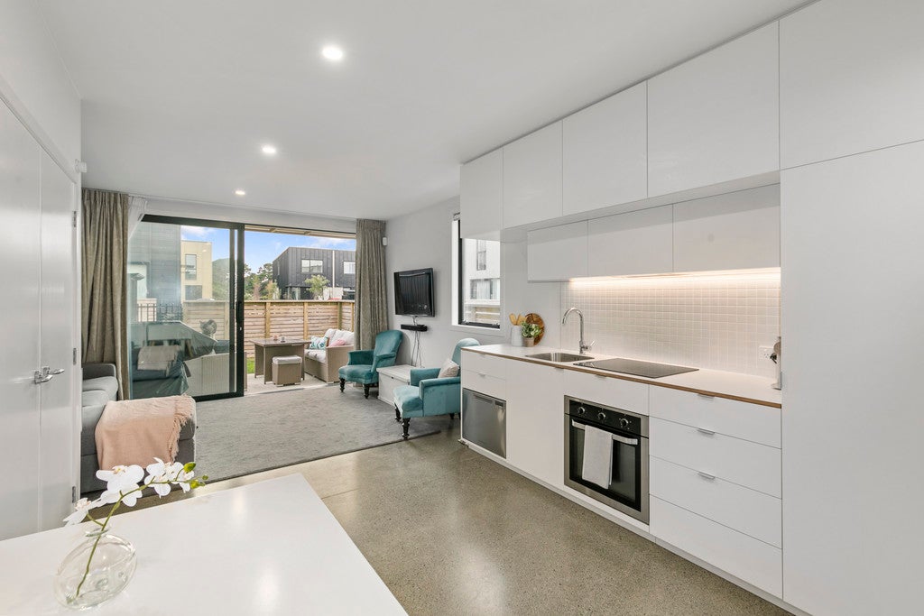 433D JACKSON ST, Petone, Lower Hutt - Carousel 1