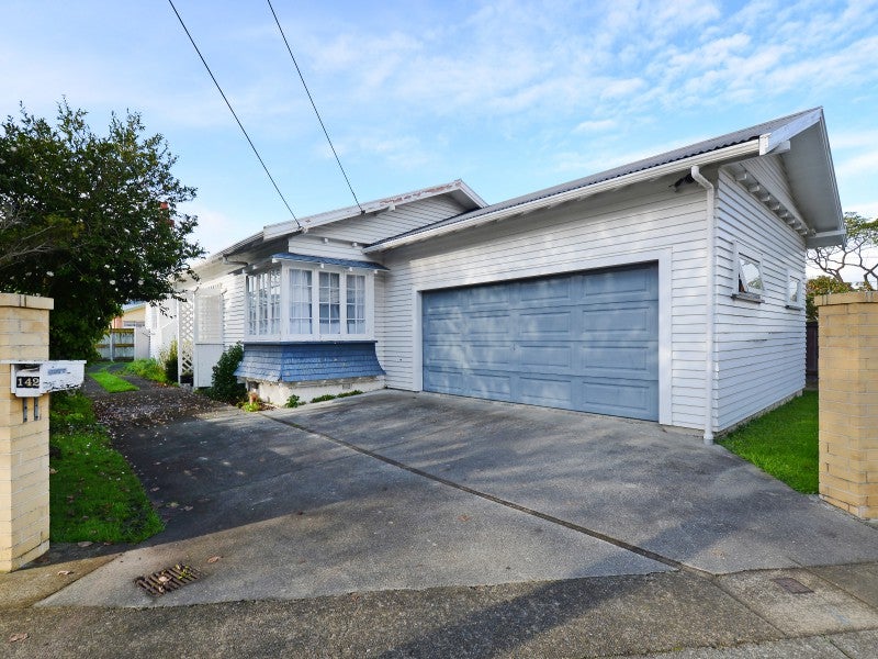 142 Kings Crescent, Hutt Central, Lower Hutt - Carousel 1
