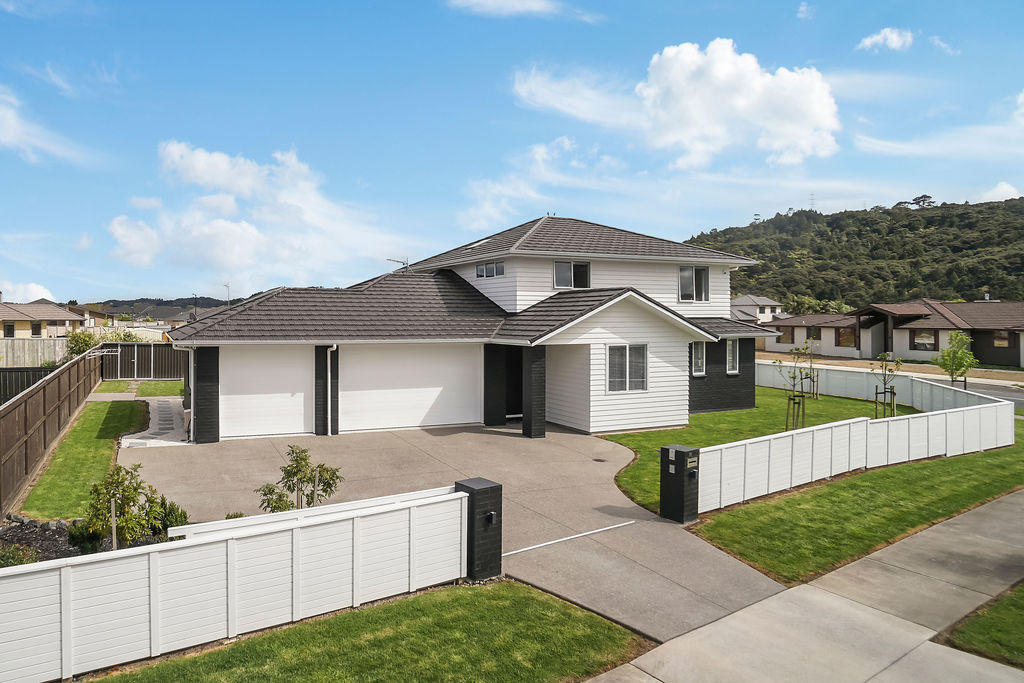 25 Larmer Drive, Huapai, Kumeu - Carousel 2