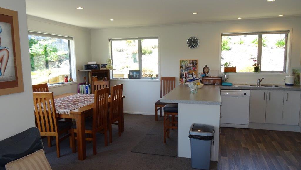 27 Admiralty Place, Waikawa, Picton - Carousel 2