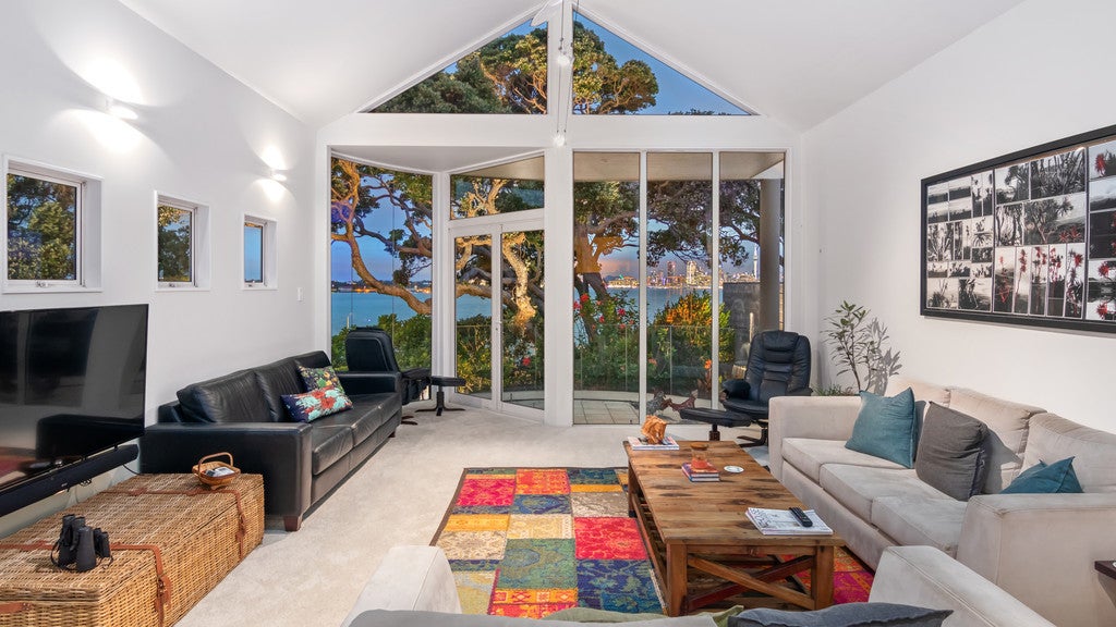 19 Heath Avenue, Northcote, Auckland - Carousel 1